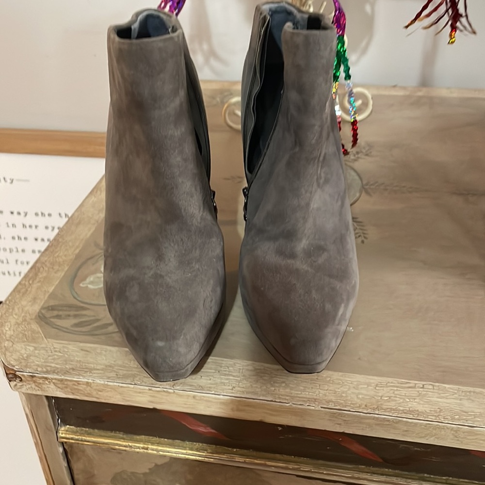 Via Spiga Vintage platform booties